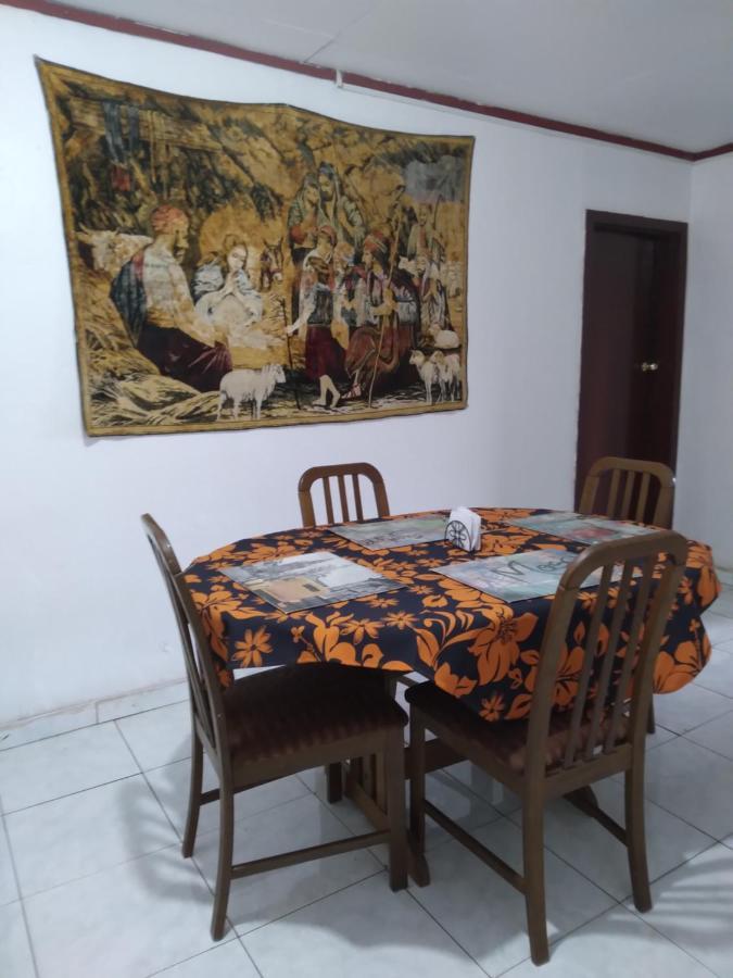 Hare O Ahani Hanga Roa Buitenkant foto