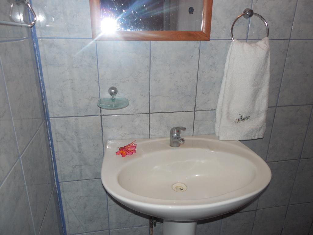 Hare O Ahani Hanga Roa Kamer foto